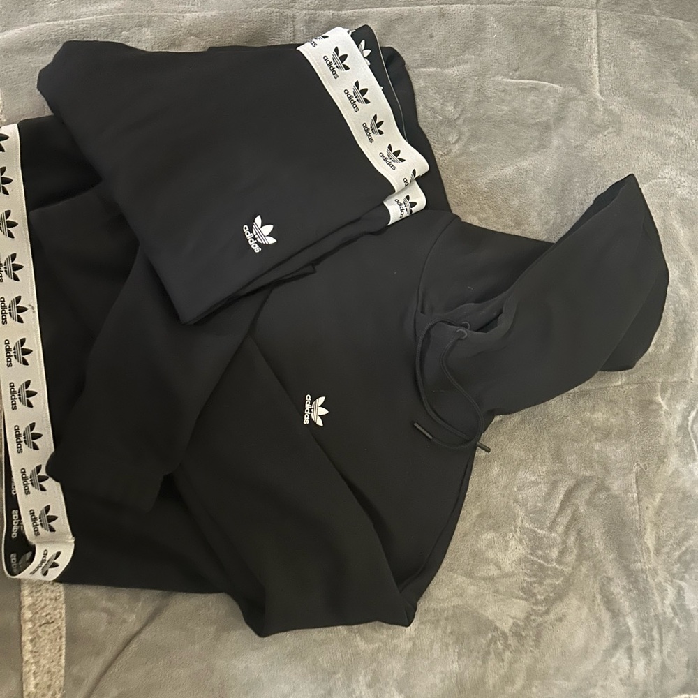 Adidas Women’s Set